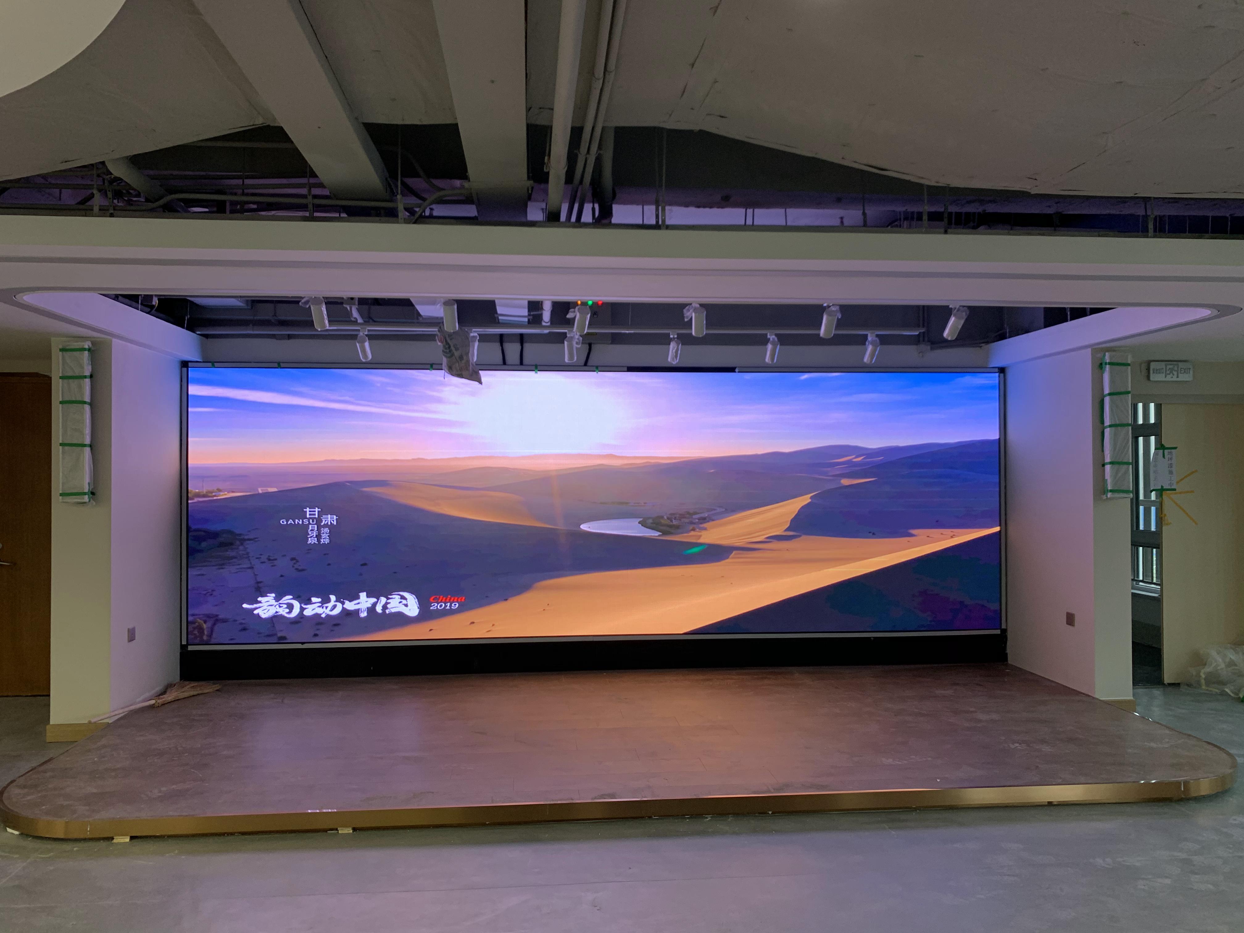 文旅項目中，戶外LED顯示屏如何與燈光秀、互動裝置結(jié)合打造沉浸式體驗？