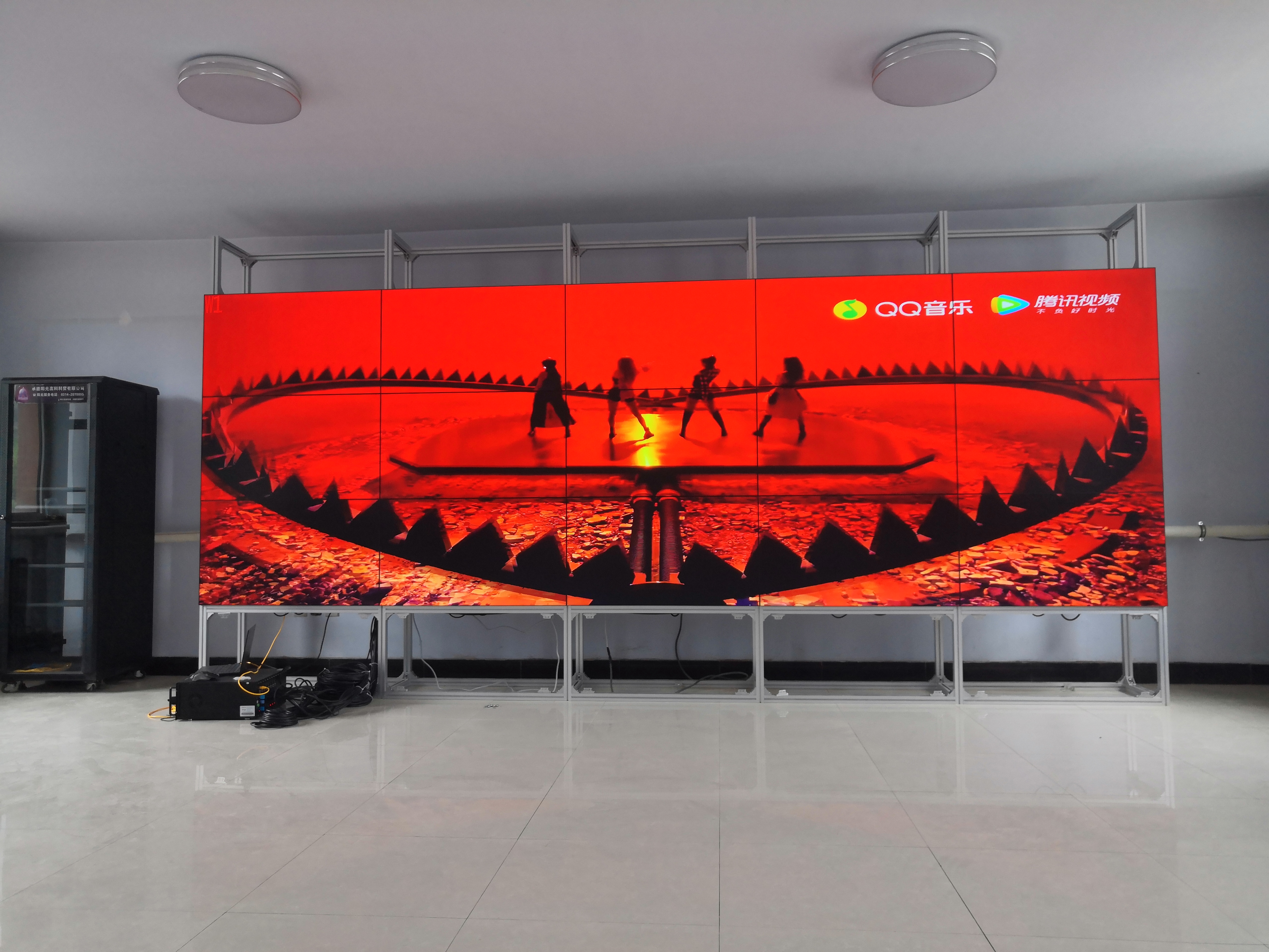 “當(dāng)LED會(huì)議平板如何改寫(xiě)會(huì)議流程?