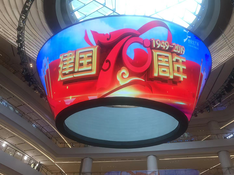 公司花20萬裝修的會議室，竟被客戶吐槽‘像網(wǎng)吧’？高級感會議室的屏幕選擇秘訣”